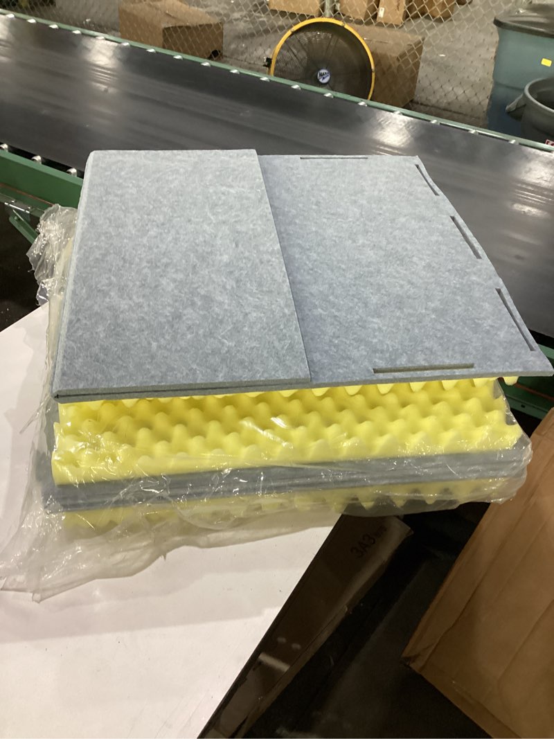 Condition photo showing Good Condition for pushglossy 28x28x28 foam panels