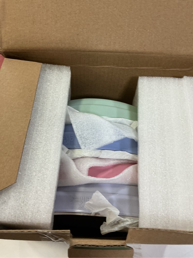 Condition photo showing Good Condition for Elk and Friends Kids 6.7” Porcelain Divided Plates with Silicone Suction Sleeves | Suitable for Babies/Kids/Toddlers | Microwave & Dishwasher Safe | Non Slip | Snack Dishes | 4 Pack Blush/Lilac/Sage/MistyBlue 6.7" Divided (Suction Sleeve)