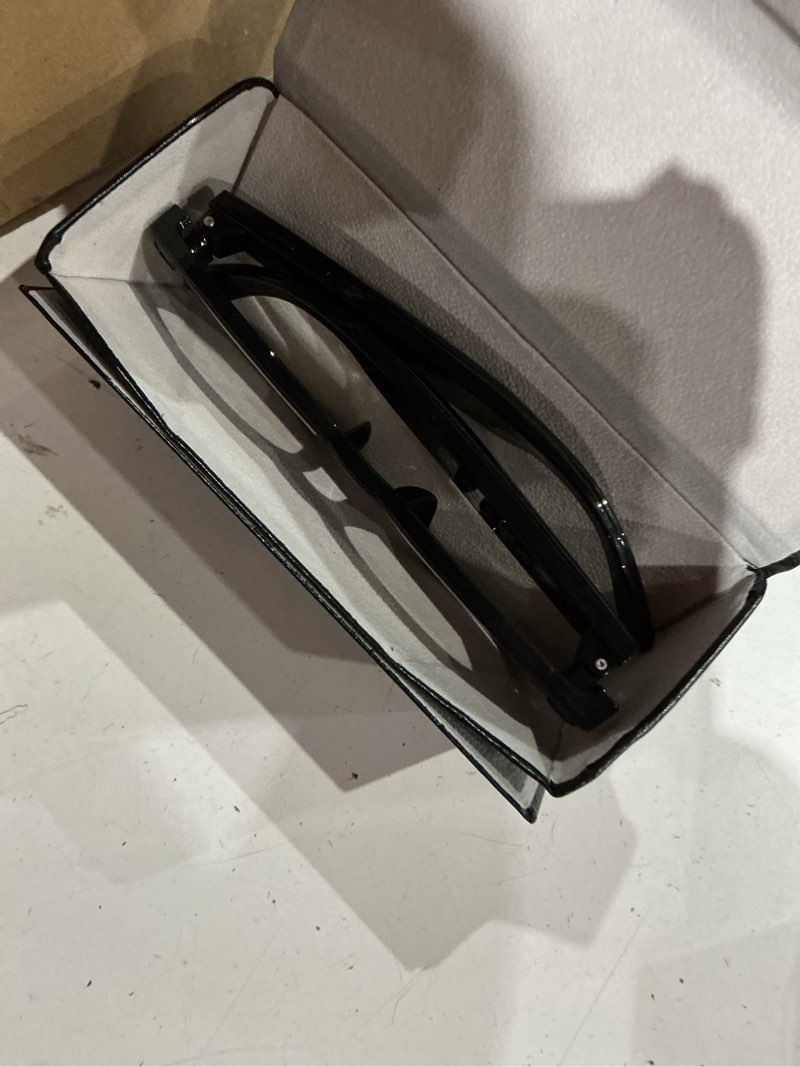 Condition photo showing Good Condition for earlysincere smart glasses with 8mp 4k pov camera, hd video, ai vision assistant, translation & voice transcriber, open-ear audio, extra photochromic lenses, bluetooth sunglasses for vlog, outdoor black frame+black sunglasses lens