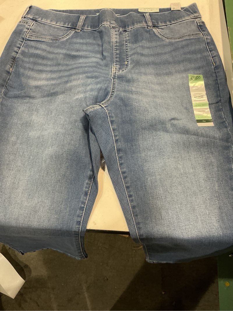 Condition photo showing New/Like New for terra & sky women's plus size pull on jegging jeans, 1x(16w-18w) inseam