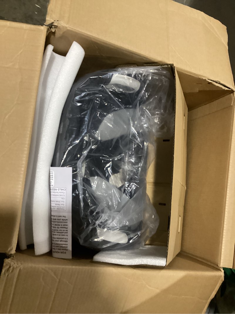 Condition photo showing Good Condition for evenflo revolve360 slim 2-in-1 rotational car seat with quick clean cover (salem black)