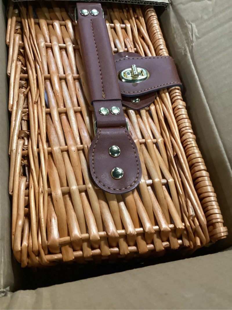 Condition photo showing Good Condition for picnic basket for 2 - picnic basket with cutlery kit and glasses, insulated picnic set with waterproof liner, portable wicker picnic baskets with lid and handle for outdoor, picnic, camping, holidays