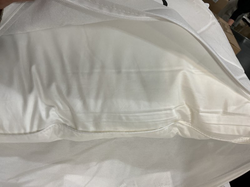 Condition photo showing Good Condition for quince premium down alternative pillow standard