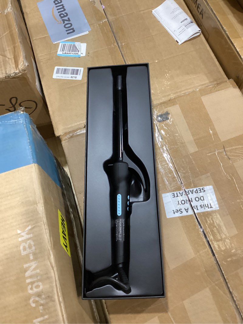 Condition photo showing Good Condition for bio ionic long barrel styler