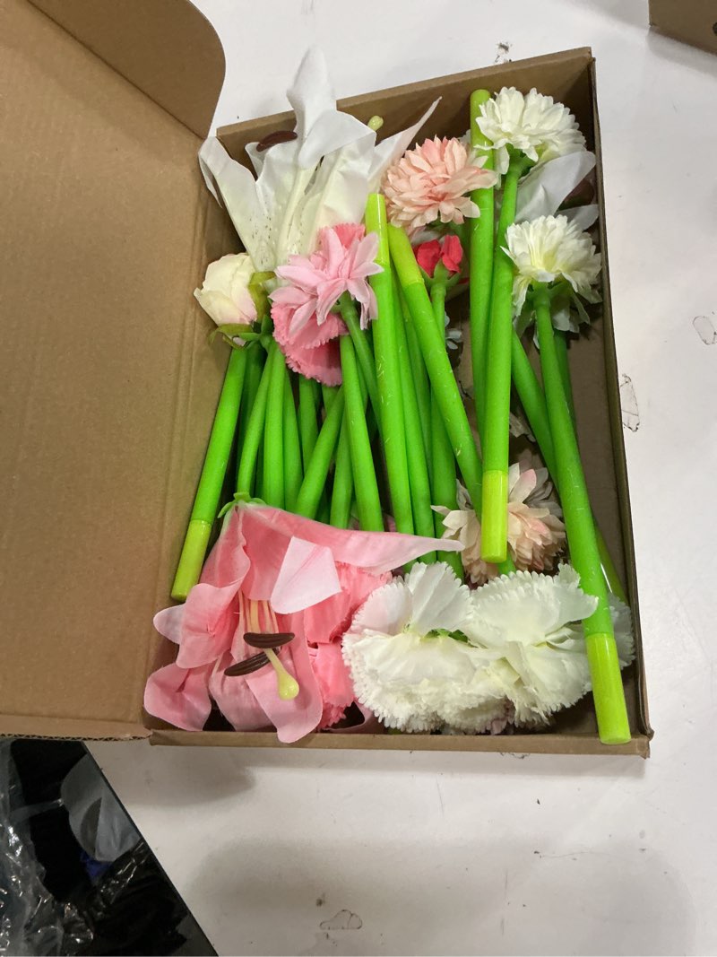 Condition photo showing Good Condition for BBTO 24 Pcs Flower Pens for Women Daisy Rose Lily Carnation Ballpoint with Flower Top Black Gel Ink Pen Gift for Mother's Day Bridal Shower party Supplies,0.5 mm(Beautiful)