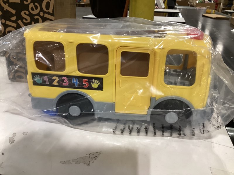 Condition photo showing Good Condition for Fisher-Price Little People Toddler Toy Big Yellow School Bus & Community Heroes Set, Musical Pull-Along Vehicle & Figures for Kids Ages 1+ Years (Amazon Exclusive)