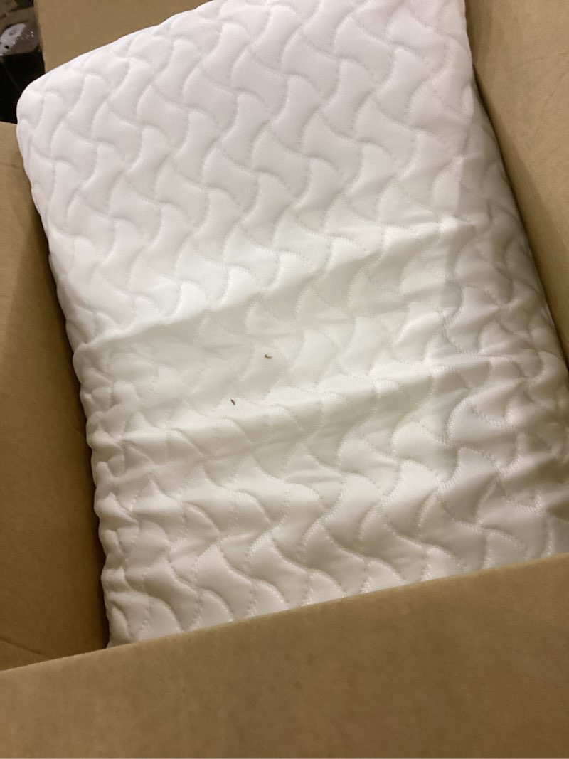 Memory foam pillow
