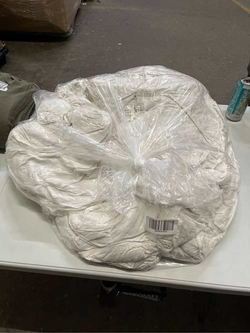 Condition photo showing Good Condition for all-season premium down comforter, king/cal king, down