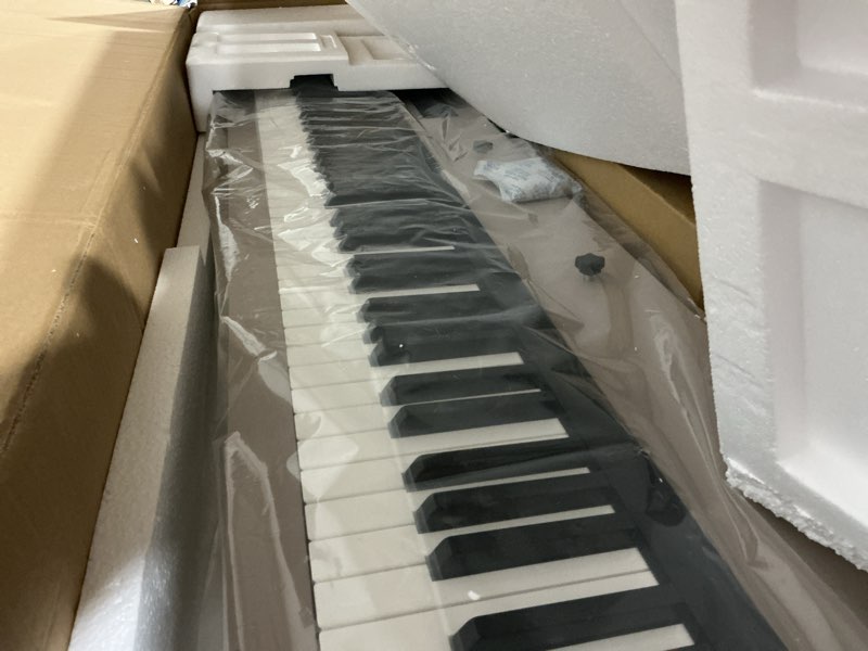 Condition photo showing Good Condition for 88 key Weighted keyboard, Advanced Chip Hi-Fi Digital Piano with Grade Hammer Action, 128 Tone, Three Pedal, Electric Piano Upright for Adult Beginner Intermediate Player (Light Khaki)