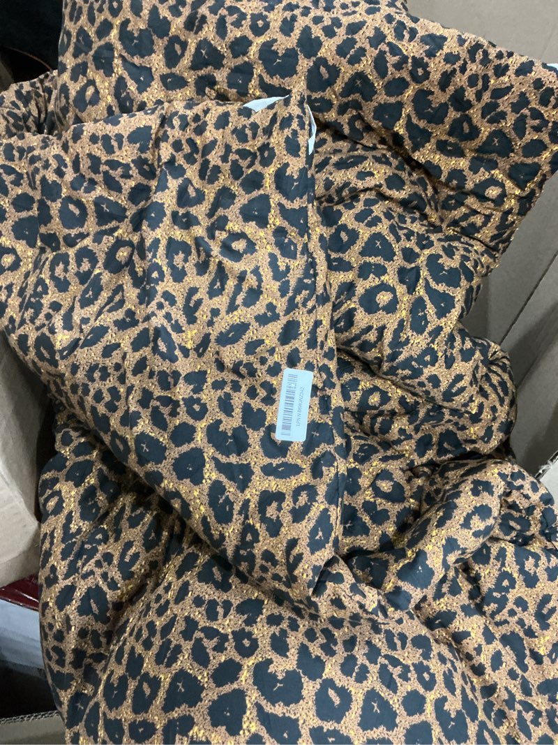 Condition photo showing As Is for leopard print comforter set full size animal cheetah printed comforter set 3 pieces fluffy soft microfiber brown/black floral bedding set farmhouse boho bed comforter with 2 pillowcases for all season full (79"x90") 2# animal cheetah print