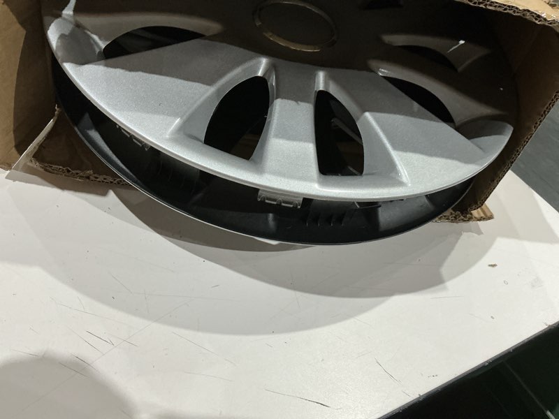 Condition photo showing Good Condition for hubcap wheel covers .