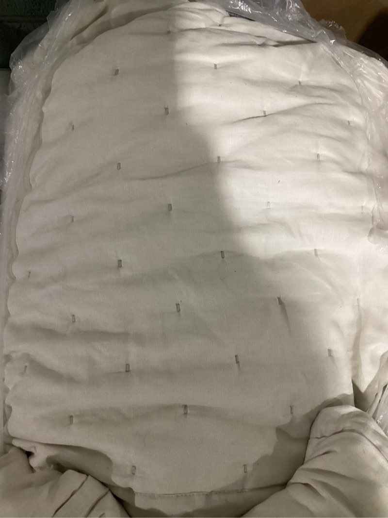 Condition photo showing As Is for european linen dream quilt (ivory) & (full)