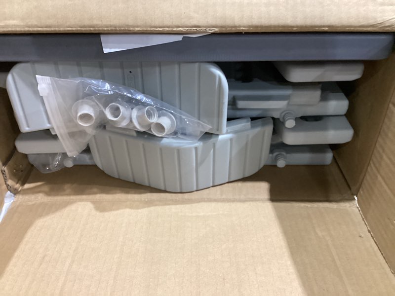 outdoor cat house with insulated liner, plastic cat house weatherproof cat shelter,easy to assemble(