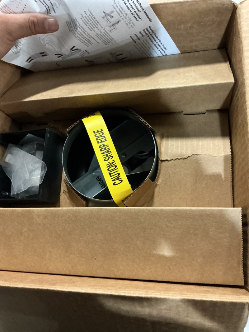 Condition photo showing Good Condition for fantech fg 5xl inline 5" centrifugal duct fan, metal housing, 220 cfm, 120v