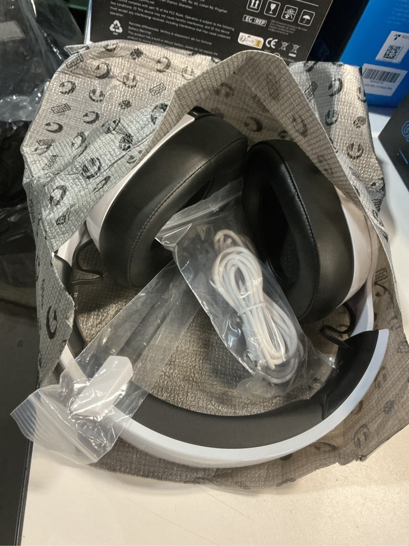 Condition photo showing Good Condition for Gtheos 2.4GHz Wireless Gaming Headset for PS5, PS4 Fortnite & Call of Duty/FPS Gamers, PC, Nintendo Switch, Bluetooth 5.3 Gaming Headphones with Noise Canceling Mic, Stereo Sound, 40+Hr Battery -White