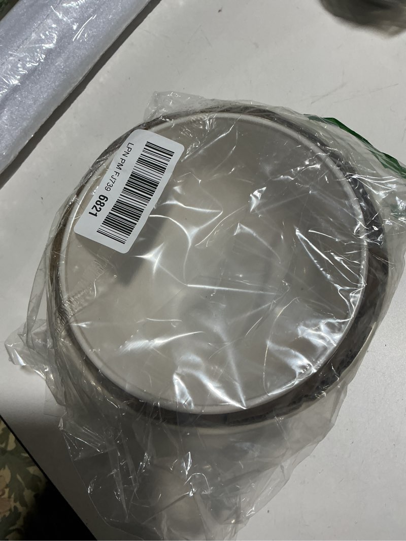 Condition photo showing Good Condition for getstar Large Serving Bowls, Ceramic Salad Bowl Set of 2, Microwave and Dishwasher Safe, Farmhouse Kitchen Decorative Nesting Bowls Set (8\"+7\")