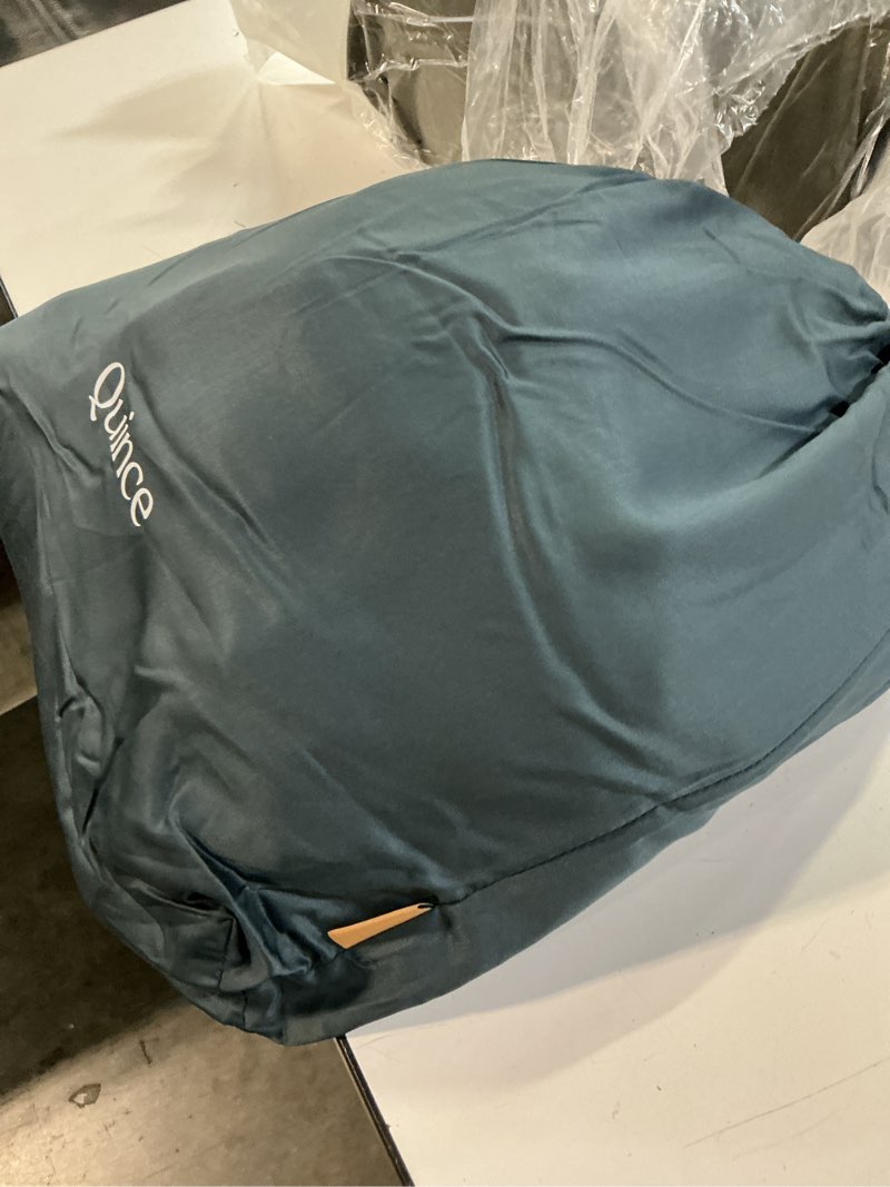 Condition photo showing Good Condition for bamboo sheet set color: nightfall(size king)