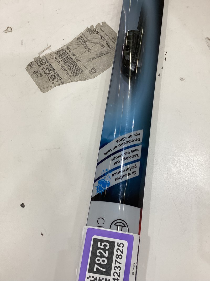 Condition photo showing Good Condition for BOSCH 26CA Clear Advantage Beam Wiper Blade; 26" - Single 26CA (26")