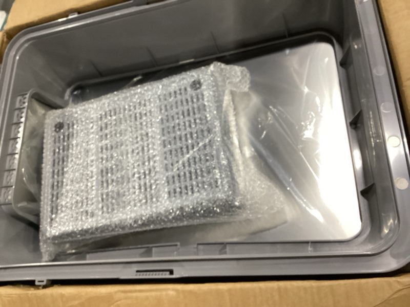 Condition photo showing Good Condition for stainless steel litter box , 28"l*20"w*12"h xxl extra large litter boxes with lid ,metal litter box with hight sides for big cats& multiple cats,never absorbs odors, anti-urine leakage, easy cleaning