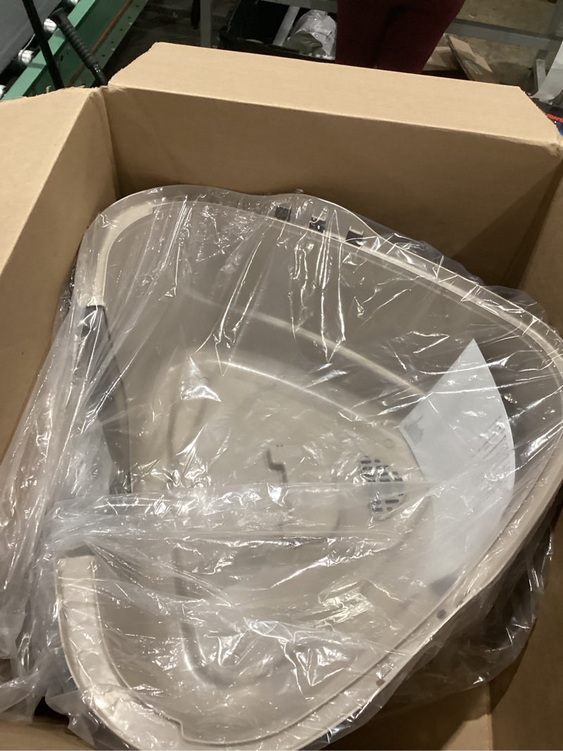 Condition photo showing Good Condition for amazon basics cat litter box with lid, no-mess, spacious enclosed design with odor control, easy access, stain resistant, 26" x 23" x 20", charcoal