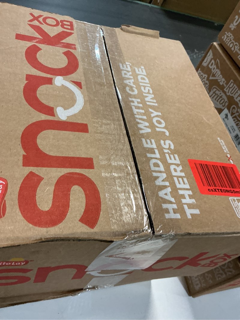 Condition photo showing New/Like New for (By 7-apr-2026)(by-21-2026)Frito-Lay Fun Times Mix Variety Pack, 2.37 Pounds, (Pack of 40) Fun Times Mix 40 Count (Pack of 1)