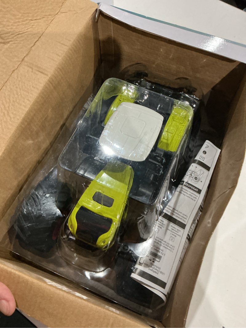 Condition photo showing Good Condition for gohero remote control tractor toy, 2.4 ghz rc tractor toys for kids 3-5, toy tractors set with trailer and light/loading arm, farm animal toys include cows, sheep and hay bales, toys for boys 5-7 green1