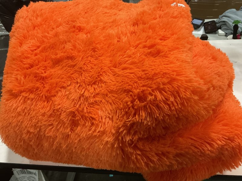 Condition photo showing Good Condition for 8x10 Area Rugs Living Room, Large Plush Fluffy Bedroom Carpet, Non-Slip Upgraded Indoor Thick Soft Rug, Modern Plush Carpet Suitable for Kids Home Decor Aesthetics Dorm, Orange. Orange 8' x 10' (Rectangular)