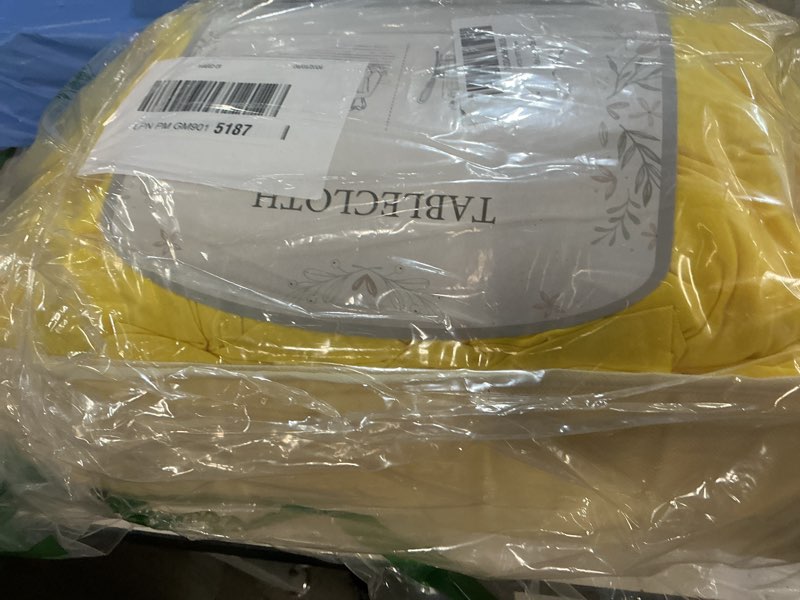 Condition photo showing New/Like New for 4 pack 120 inch yellow cloth tablecloth for 5 ft round tables, stretchy fitted circle picnic tables cloths, spandex table cover with table skirt for wedding photography party events graduation yellow 60inch(4pack)