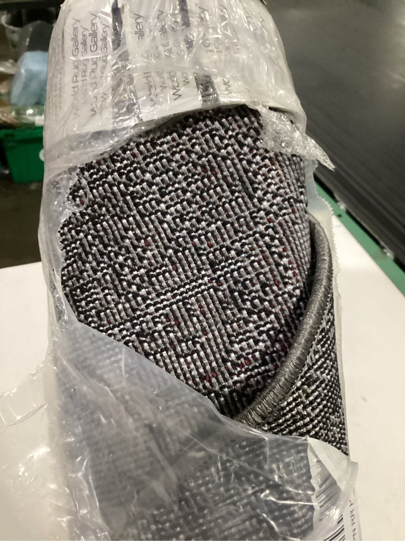 Condition photo showing New/Like New for rugshop contemporary abstract circle design soft square area rug 6'6" x 6'6" gray grey 6'6" x 6'6" (rectangular)