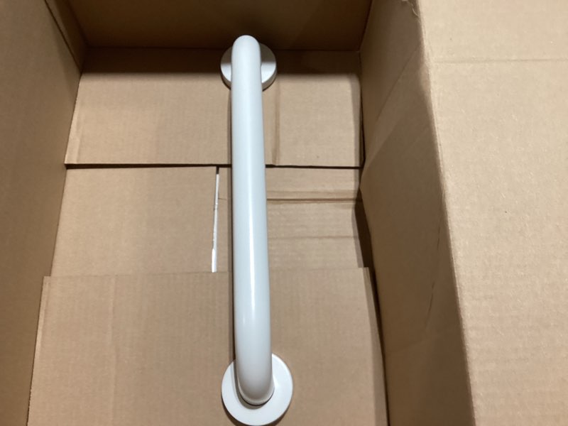 Condition photo showing Good Condition for Moen R8918W Bathroom Safety 18-Inch Grab Bar with Concealed Screws, Glacier White 18 Inch Glacier