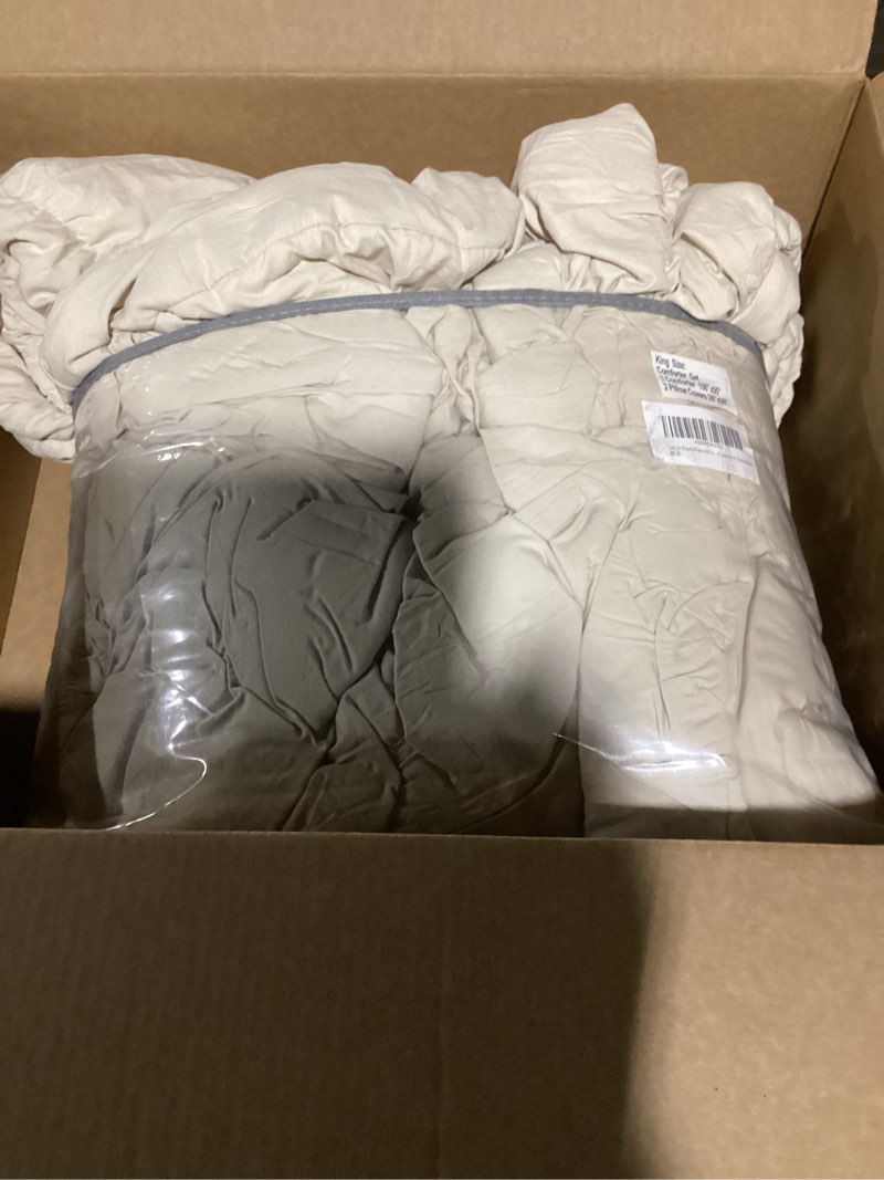 Condition photo showing Good Condition for (similar to) lady ann oversized king size comforter sets 128x120- linen feel ruched bedroom sets, 3 piece fluffy bedding comforter sets, soft & luxurious all season boho bedding sets for women men