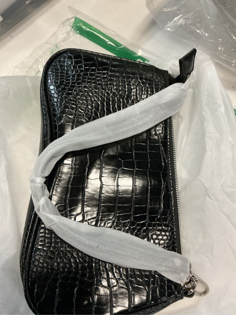 Condition photo showing Good Condition for crocodile purses shoulder bag for women trendy purse small bags women handbags for going out black