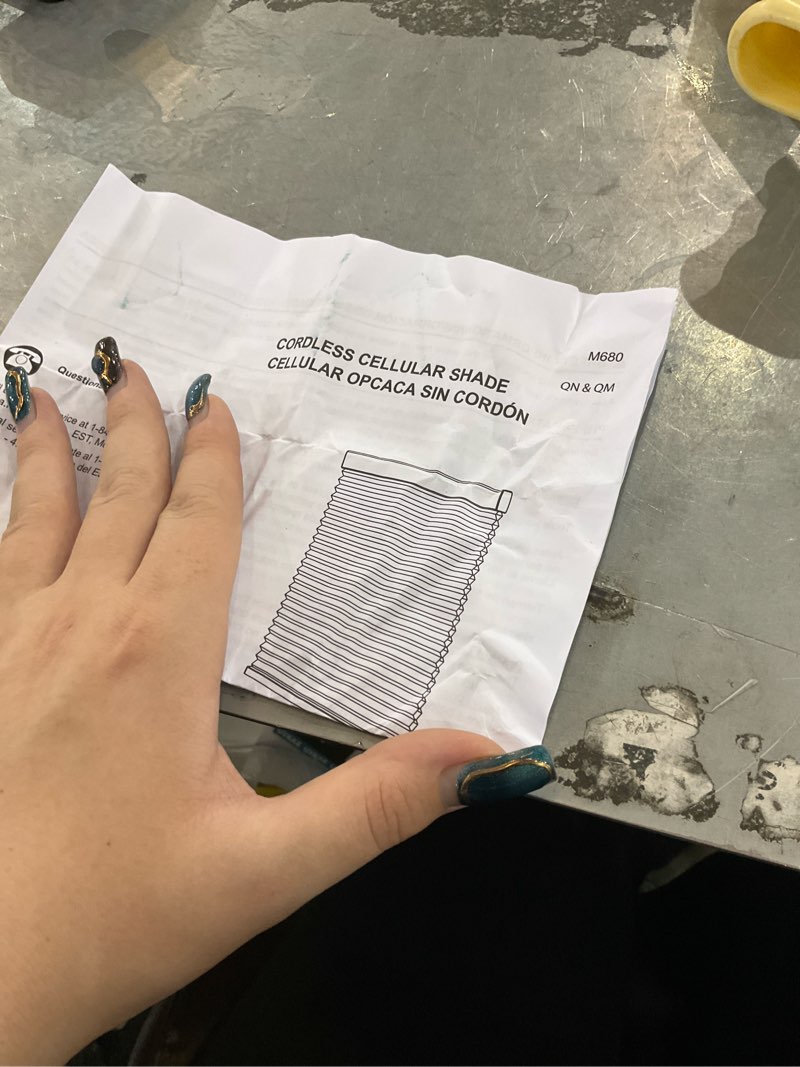 Cordless cellular shade