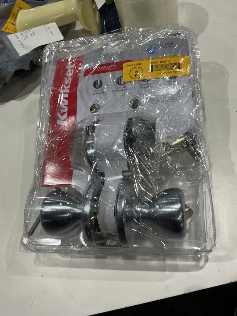 Condition photo showing As Is for kwikset 690 tylo entry knob and single cylinder deadbolt combo, satin chrome, pack of 6