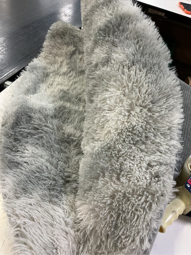 Condition photo showing Good Condition for amdrebio tie-dye light grey round circle area rugs 5ft for living room bedroom, soft fluffy fuzzy shag rug for kids room home office, furry plush indoor floor shaggy gray carpet for baby nursery dorm 5' (round) tie-dyed light grey