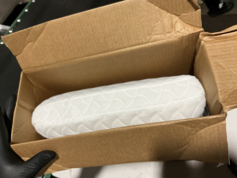 Condition photo showing Good Condition for Tempur-Pedic TEMPUR-Cloud Pillow for Sleeping, Standard, White 1