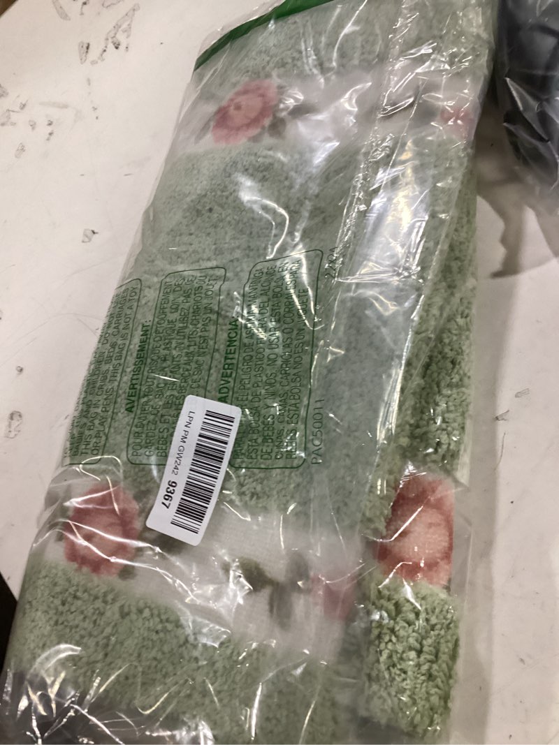 Condition photo showing Good Condition for stay young decorative rose flower area rug,bedroom living room bathroom rugs,bath mat kitchen mat,cute floral design,super soft and non slip,green 17.71 x 49.21 inch beautiful green