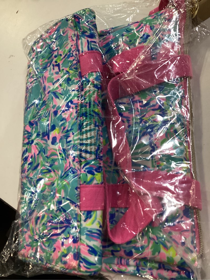 Condition photo showing New/Like New for Lilly Pulitzer Cute Lunch Bag for Women, Large Capacity Insulated Tote Bag, Blue Mini Cooler with Storage Pocket and Shoulder Straps, Cabana Cocktail