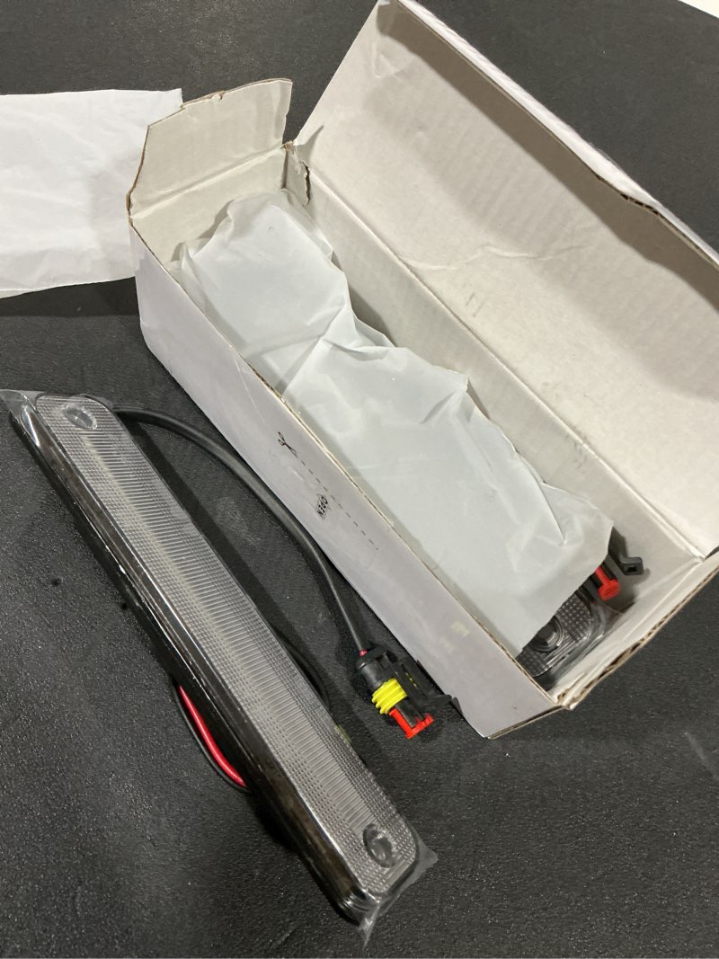 Condition photo showing Good Condition for LED Side Marker Light 25952319 Front Turn Signal Lights Fender Sidemarker Lamps for Hummer H2 2003-2009 Clear Lens Amber LED Light 1 Pair