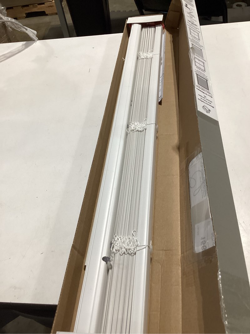Condition photo showing Good Condition for mainstays 1" cordless room darkening vinyl blinds, white, 32"w x 48"l