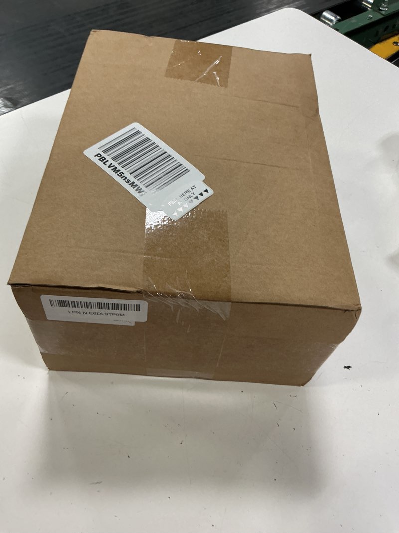 Condition photo showing New/Like New for kolldenn 30 pcs thank you gift bags with handles 10.2 x 7.1 x 3.2 inch elegant party favor bags with ribbon bow for wedding bridal birthday bridesmaid holiday party supplies(white)