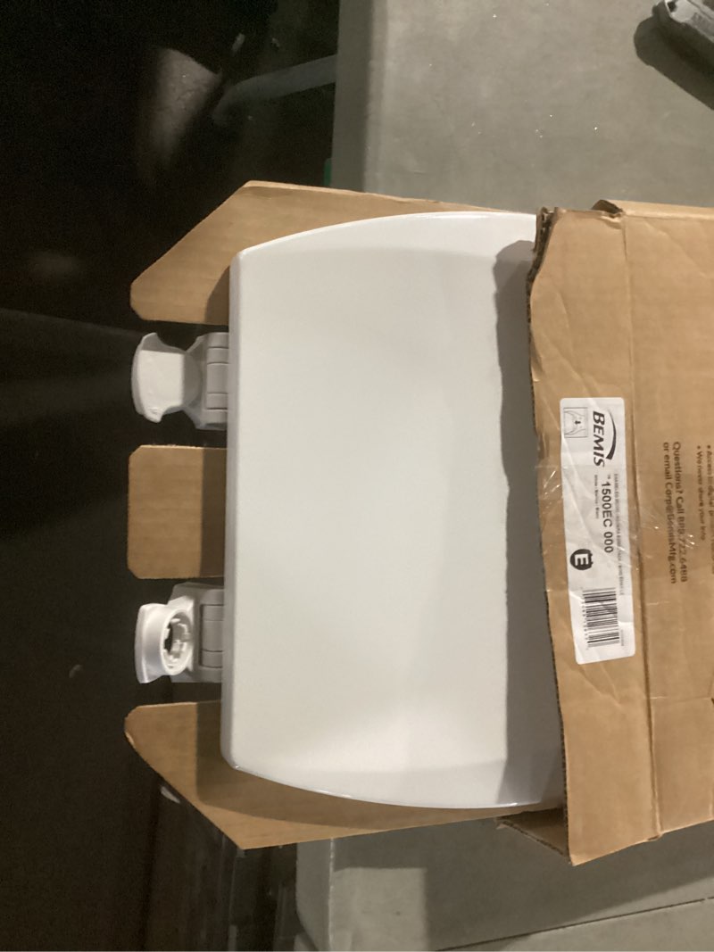 Condition photo showing Good Condition for bemis residential molded wood toilet seats white