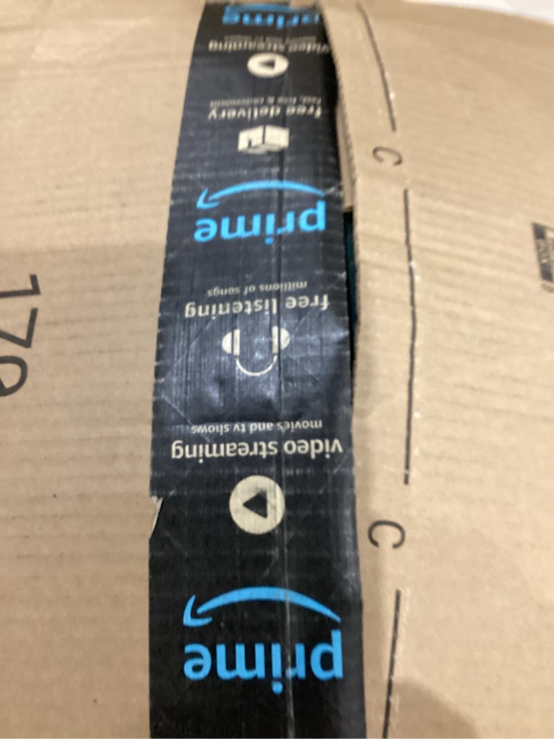 Condition photo showing As Is for Andency King Size Comforter Set 7 Pieces Dark Emerald Green - Bed in a Bag King Boho Lightweight Fluffy Tufted Bedding Sets with Quilt Comforter, Sheets, Pillowcases & Shams Emerald Green King (104"x90")