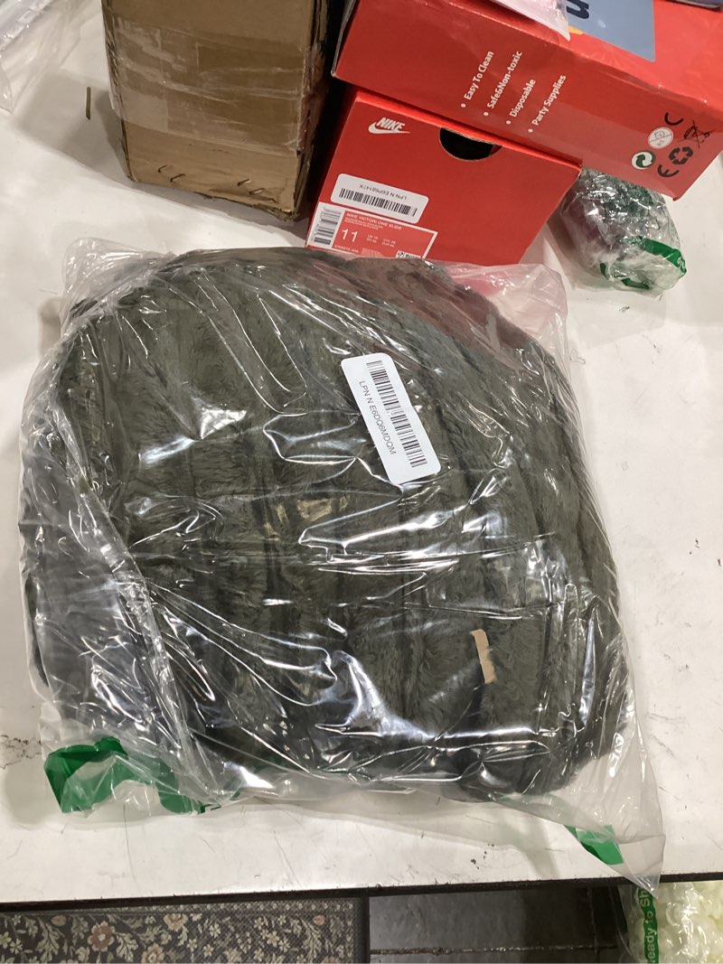 Condition photo showing Good Condition for bedelite fleece throw blanket for couch - 300gsm soft & warm fluffy olive green blanket, decorative and giftable striped blankets for women, men, 50"x60" olive green throw(50"x60")
