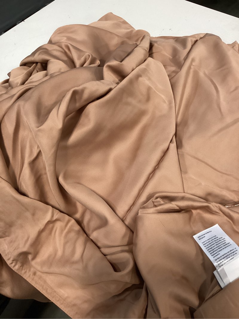 Condition photo showing Good Condition for bamboo duvet cover king/cal king