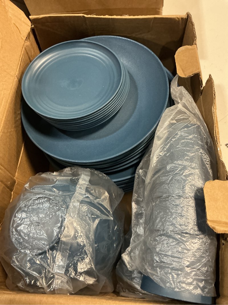 Condition photo showing Good Condition for wheat straw dishes set 40 pcs, unbreakable dinnerware set of 8 - dinner plates, cereal bowls, water cup, lightweight, reusable, microwave & dishwasher safe bowls for kitchen and outdoor - blue blue 40 pcs
