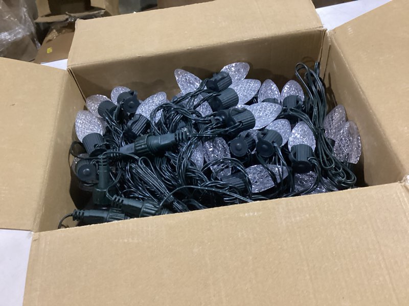 Condition photo showing Good Condition for Minetom Smart C9 Christmas Lights Outdoor, 200 LED 213FT Christmas Color Changing Fairy Lights App Control, Music Sync, 105 Preset Modes, Connectable RGB C9 String Lights for House Indoor Xmas Decor 200LED