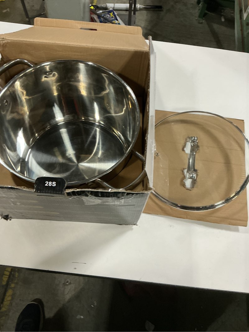 Condition photo showing New/Like New for P&P CHEF 14 QT Stock Pot with Lid, Stainless Steel Large Cooking Pot, Soup Canning Stockpot for Stewing Simmering, Tri-ply Bottom for All Stoves, Heavy-Duty &Dishwasher Safe & Food-Grade 14 Quarts