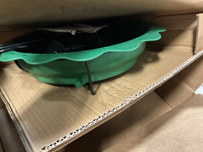 Condition photo showing Good Condition for Heated Bird Baths for Outdoors, 100W Heated Bird Bath for Deck Railing, Heated Birdbath with Thermostat Control, Heated Bird Bath for Outside Winter Garden Patio Yard (Green)