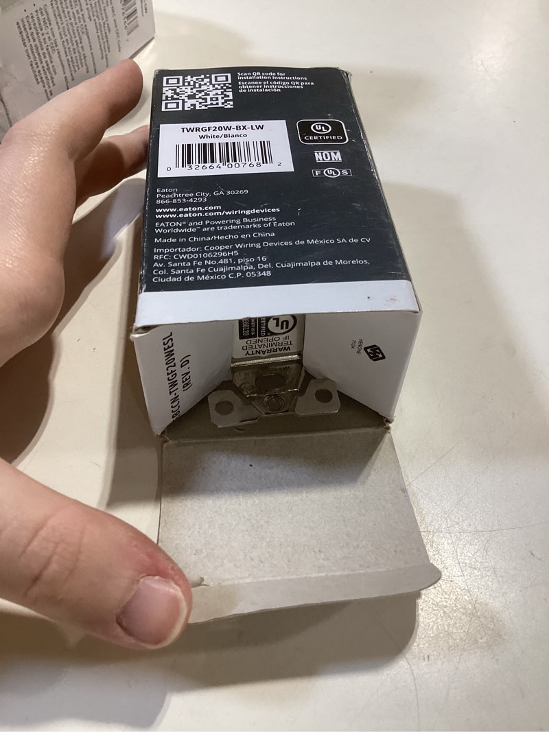 Condition photo showing Good Condition for eaton 20-amp 125-volt tamper resistant weather resistant gfci residential decorator outlet, white